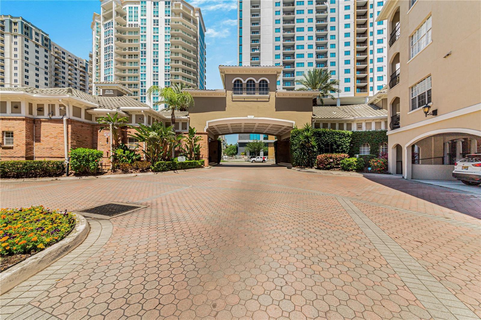 501 KNIGHTS RUN AVE #1335, TAMPA, FL, 33602