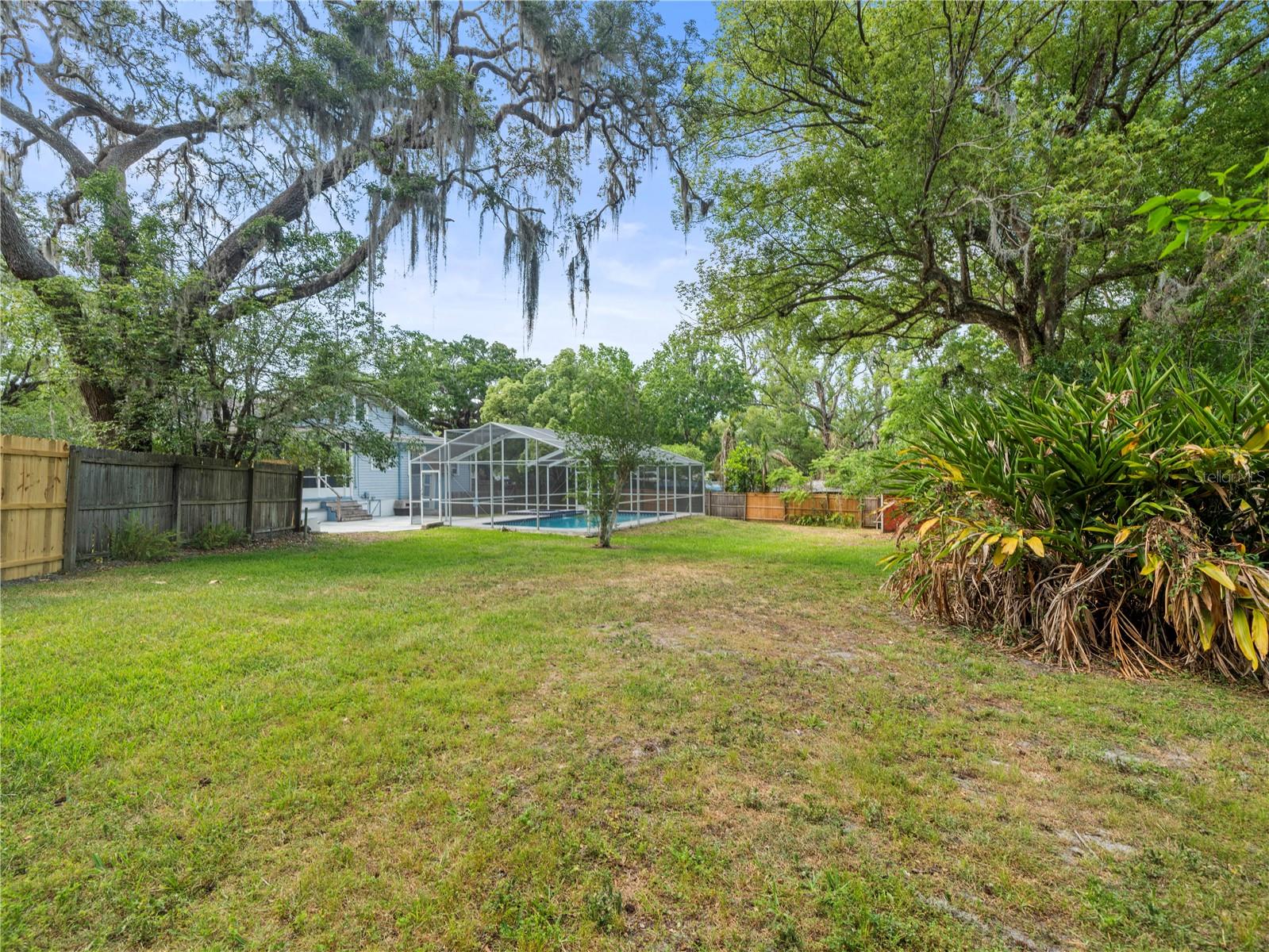 606 HOWELL AVE, BROOKSVILLE, FL, 34601