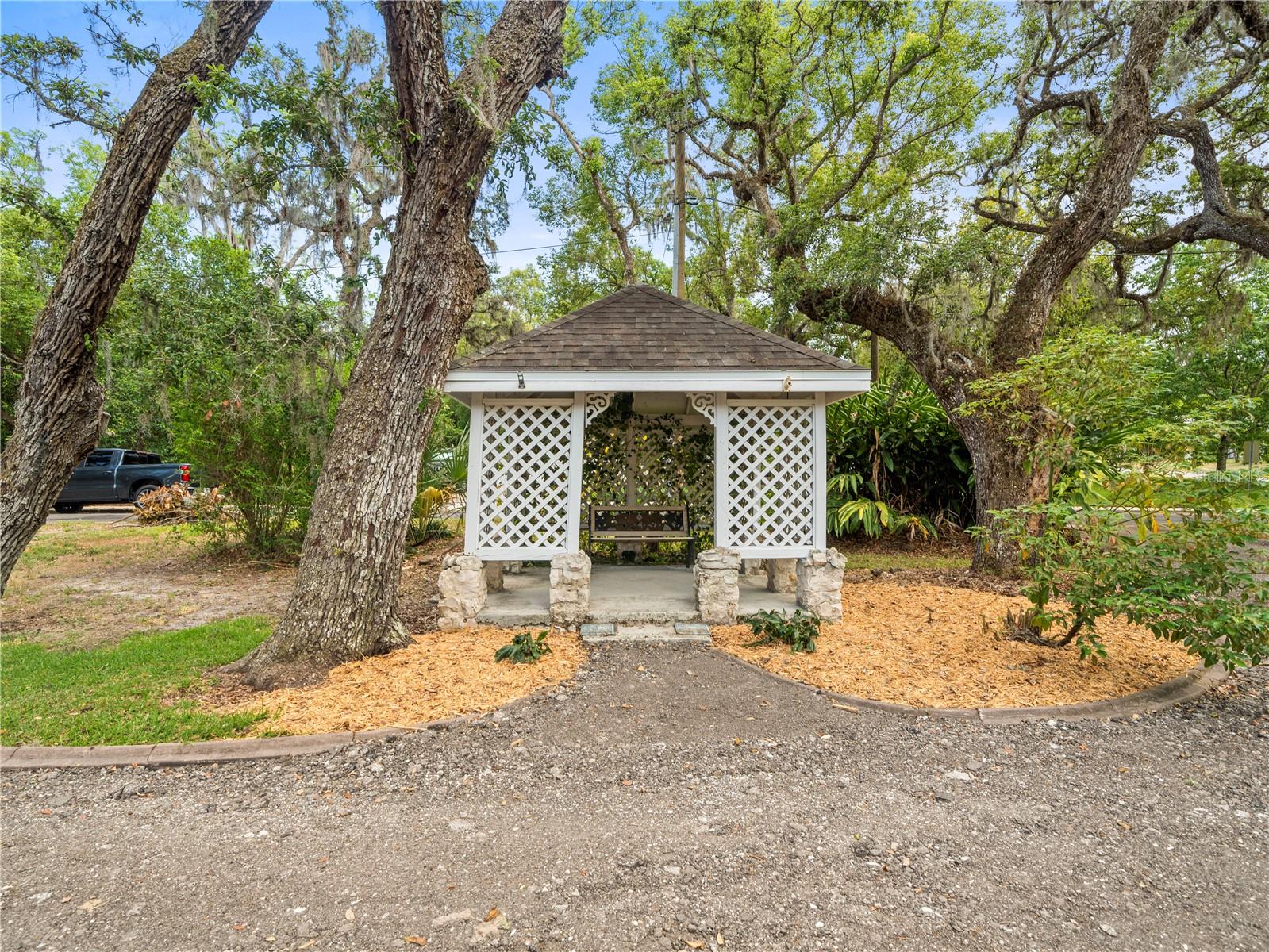 606 HOWELL AVE, BROOKSVILLE, FL, 34601