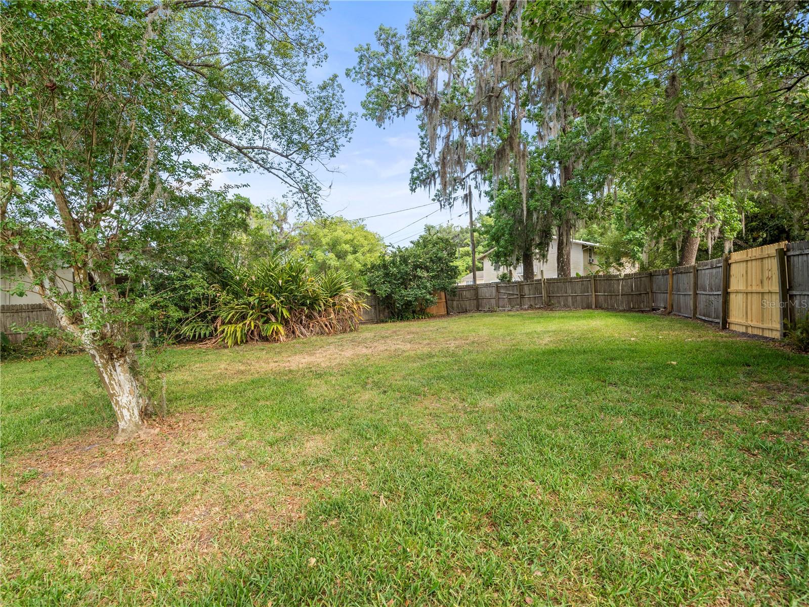 606 HOWELL AVE, BROOKSVILLE, FL, 34601