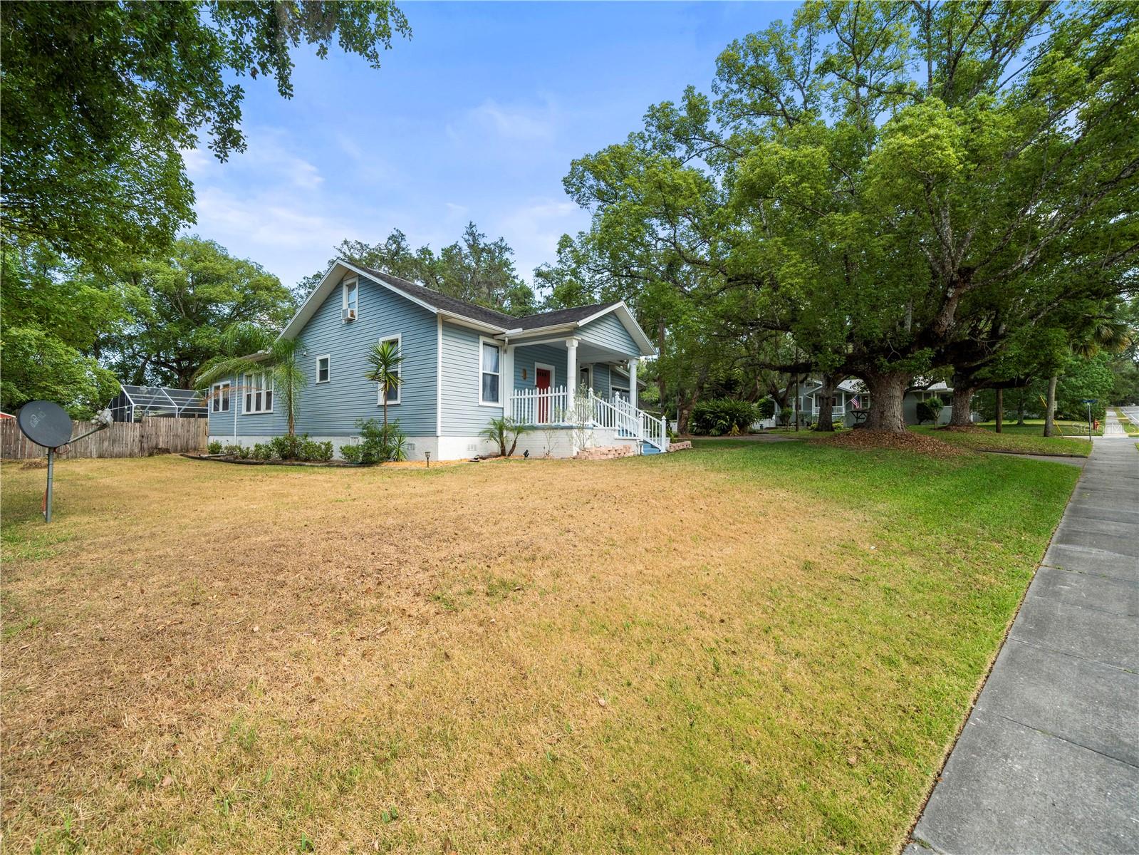 606 HOWELL AVE, BROOKSVILLE, FL, 34601