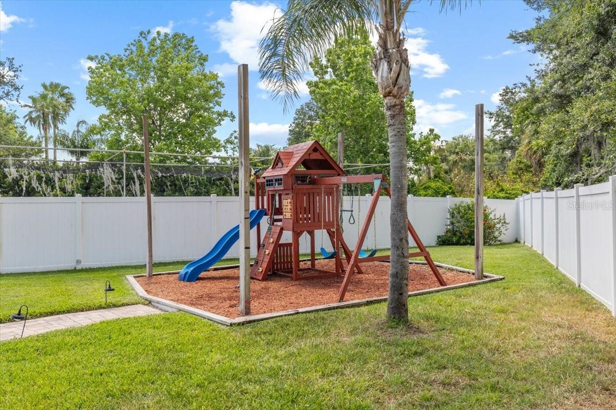 2818 MOSSY TIMBER TRL, VALRICO, FL, 33596