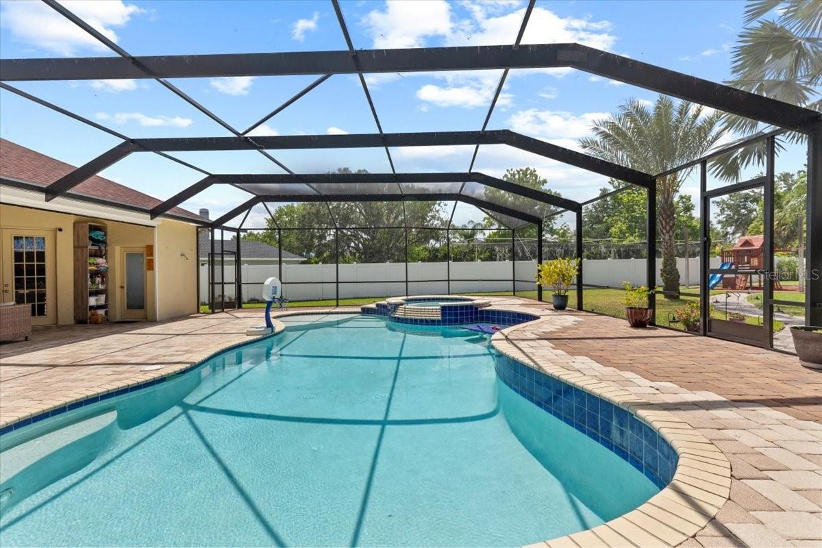 2818 MOSSY TIMBER TRL, VALRICO, FL, 33596