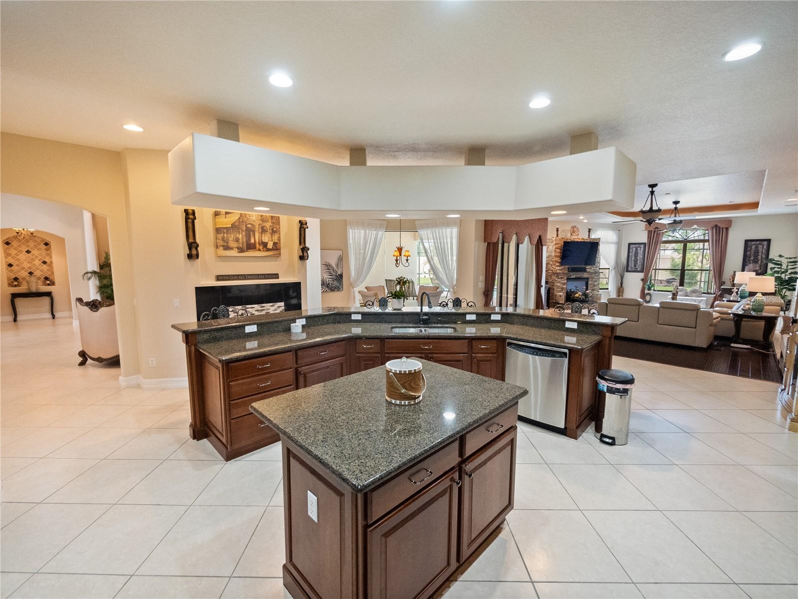 5615 OXFORD MOOR BLVD, WINDERMERE, FL, 34786