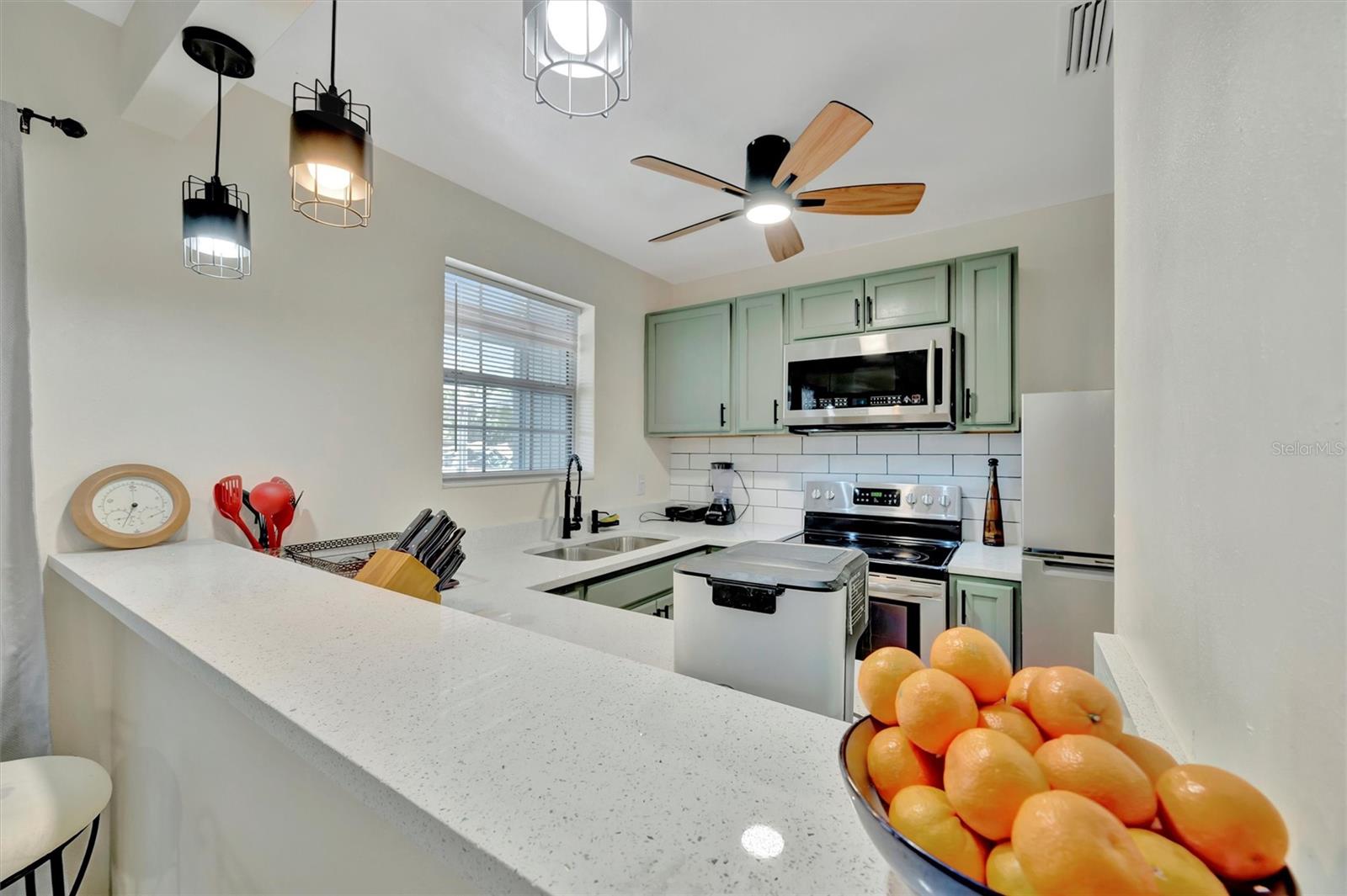 15591 DARIEN WAY, CLEARWATER, FL, 33764