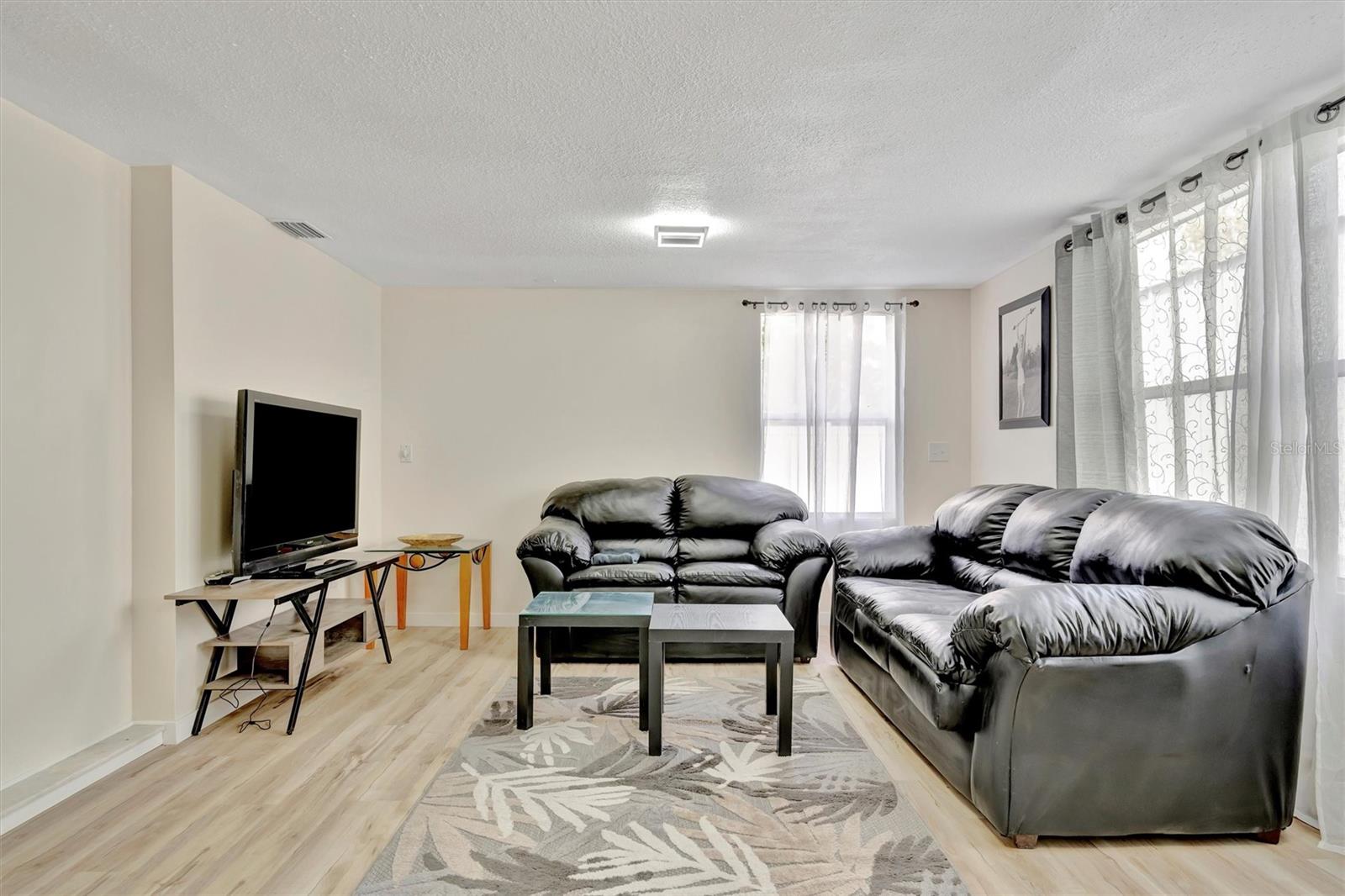 15591 DARIEN WAY, CLEARWATER, FL, 33764