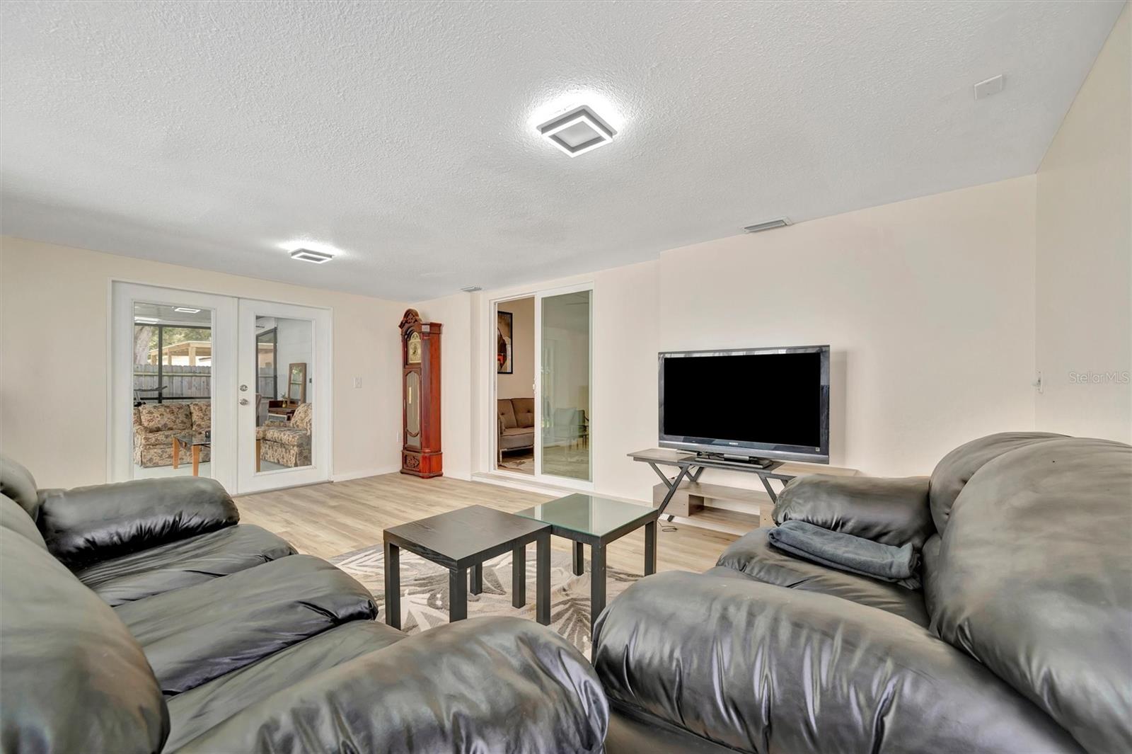 15591 DARIEN WAY, CLEARWATER, FL, 33764