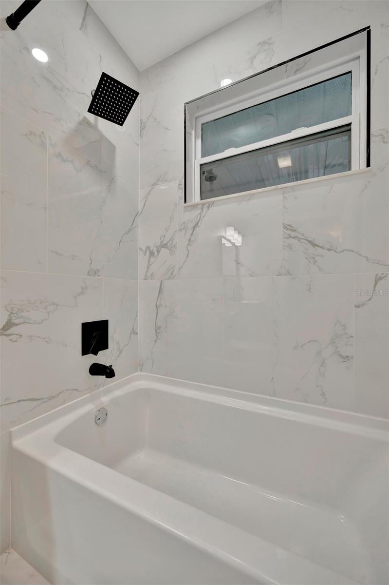 15591 DARIEN WAY, CLEARWATER, FL, 33764