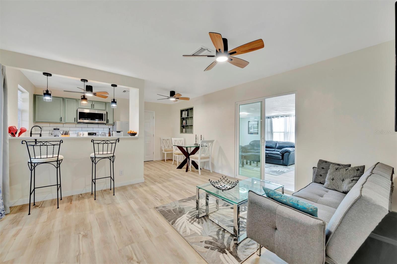 15591 DARIEN WAY, CLEARWATER, FL, 33764