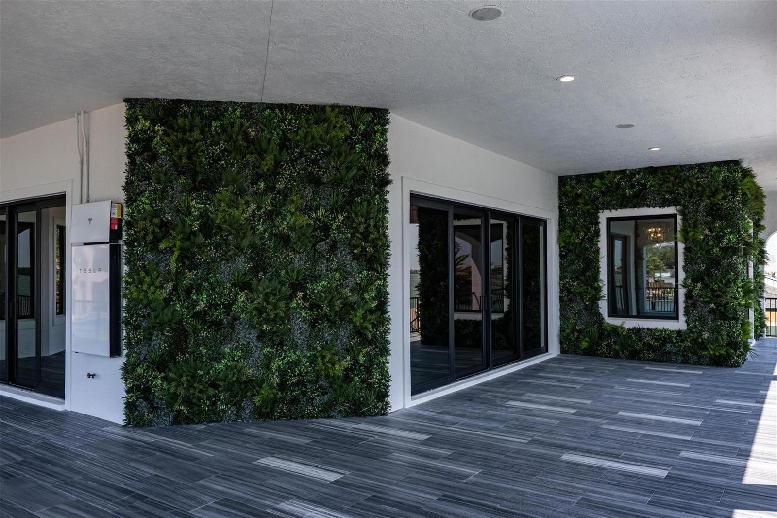 O6304937 Property Photo