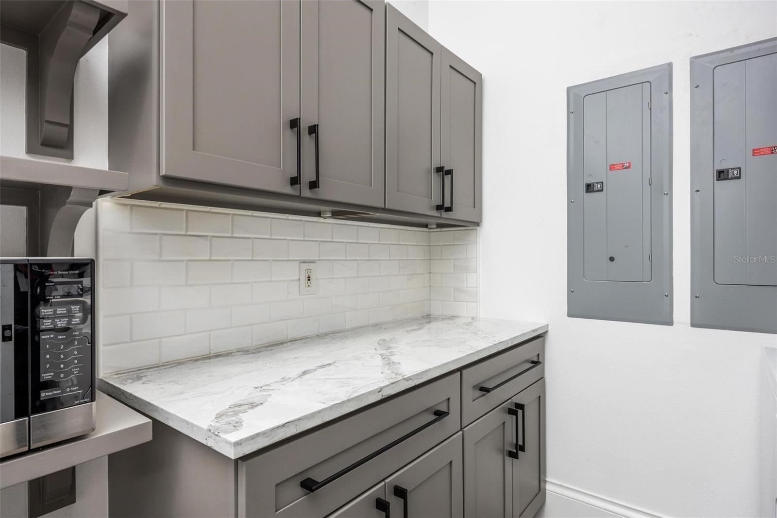 O6304937 Property Photo