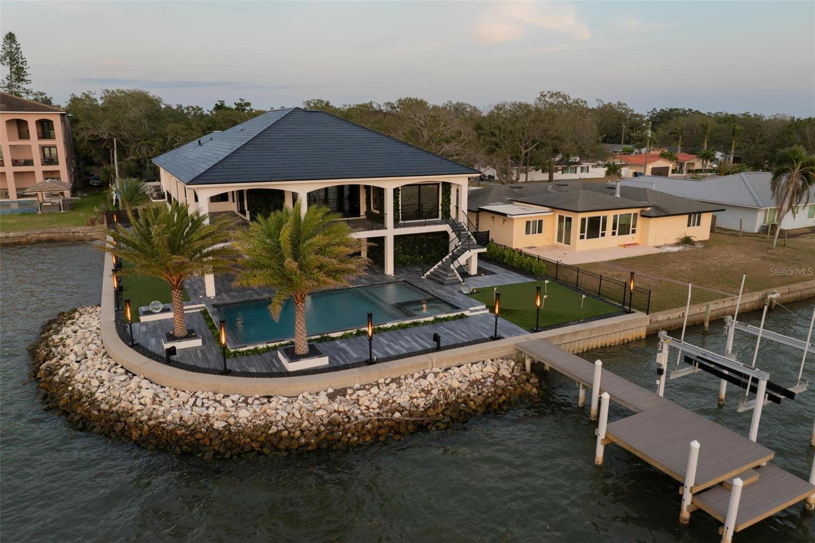 O6304937 Property Photo