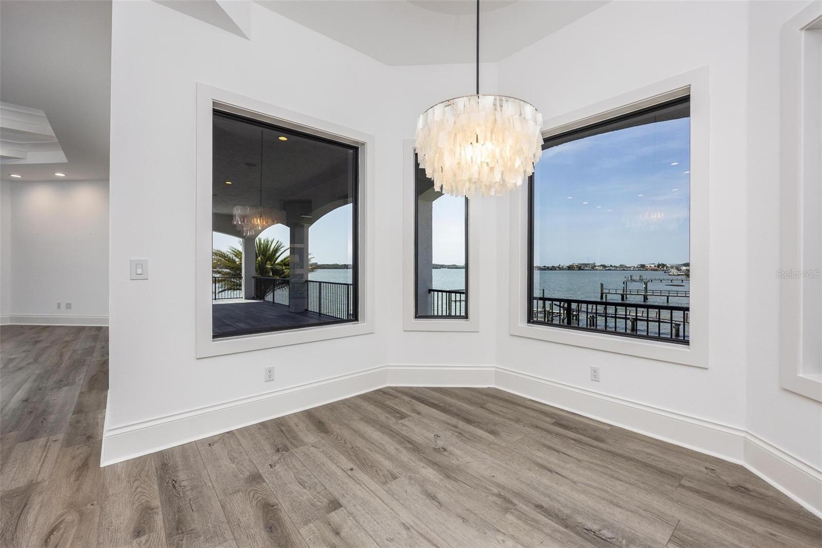 O6304937 Property Photo