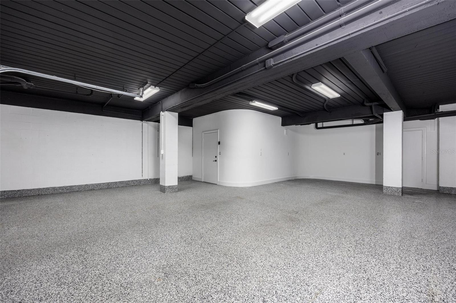 O6304937 Property Photo