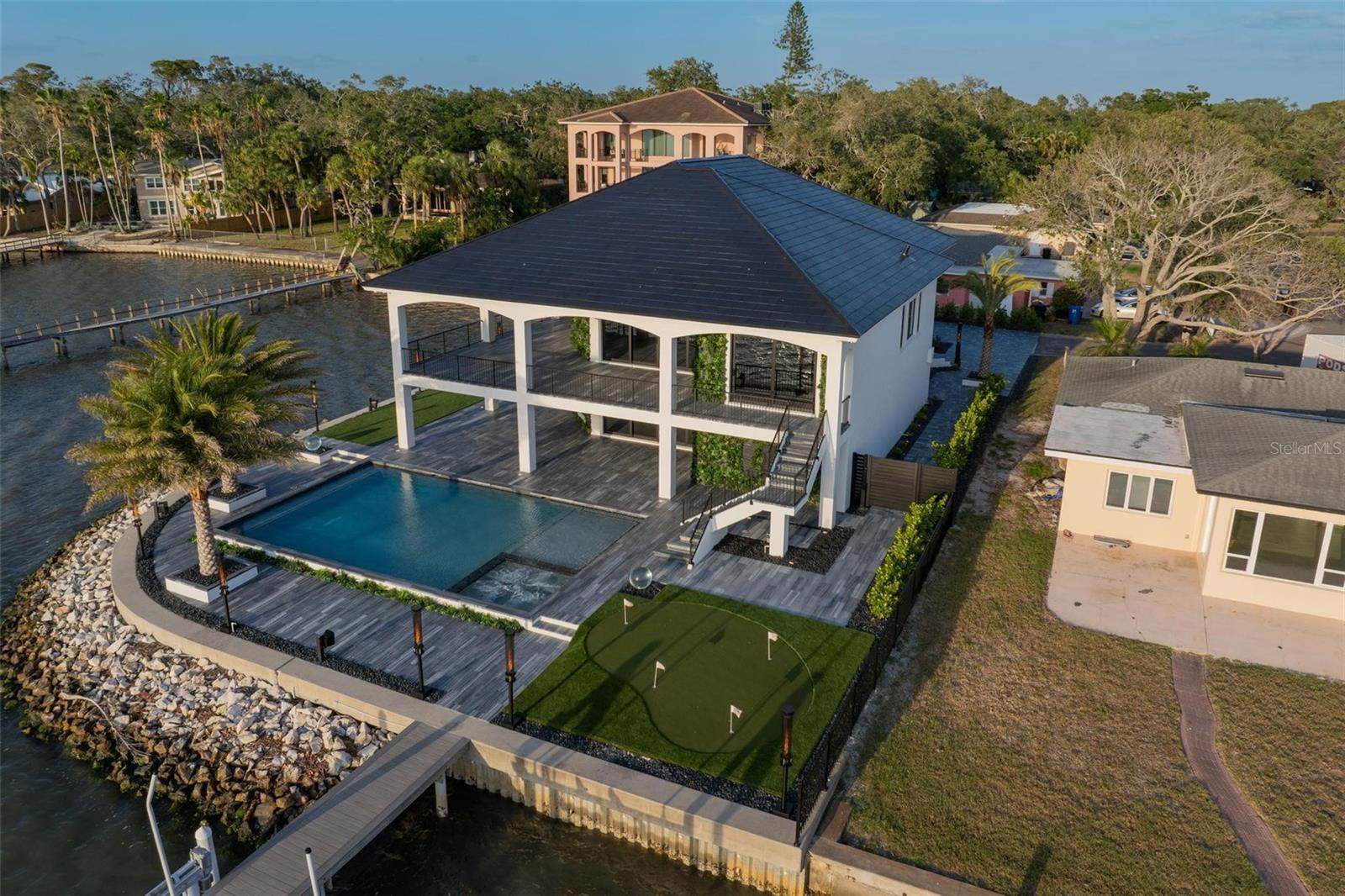 O6304937 Property Photo