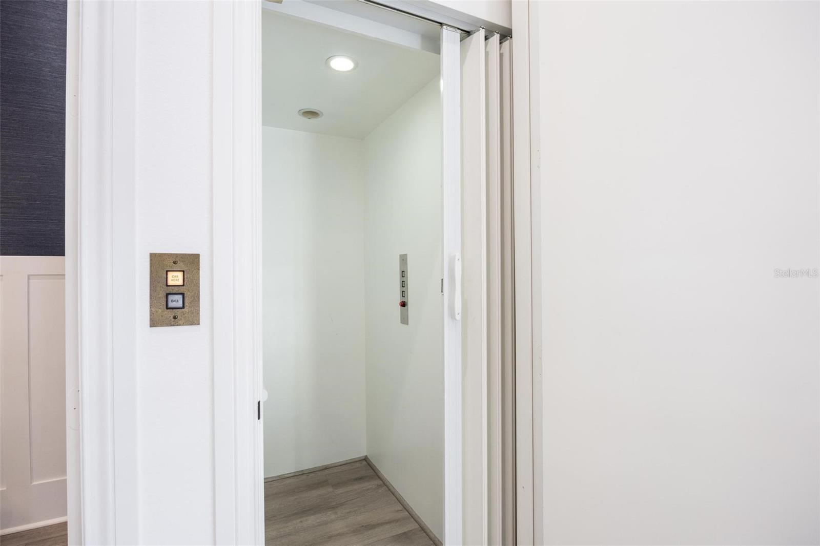 O6304937 Property Photo