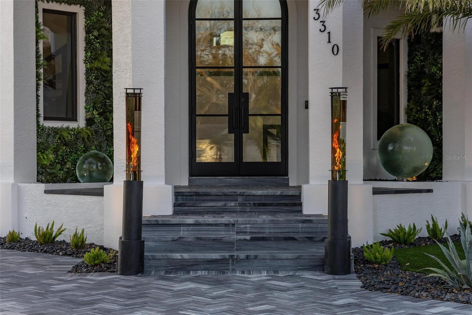 O6304937 Property Photo