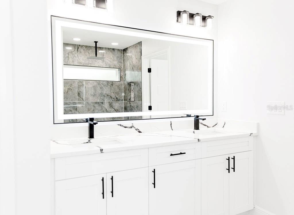 174 SEQUIOA TRL, OCKLAWAHA, FL, 32179