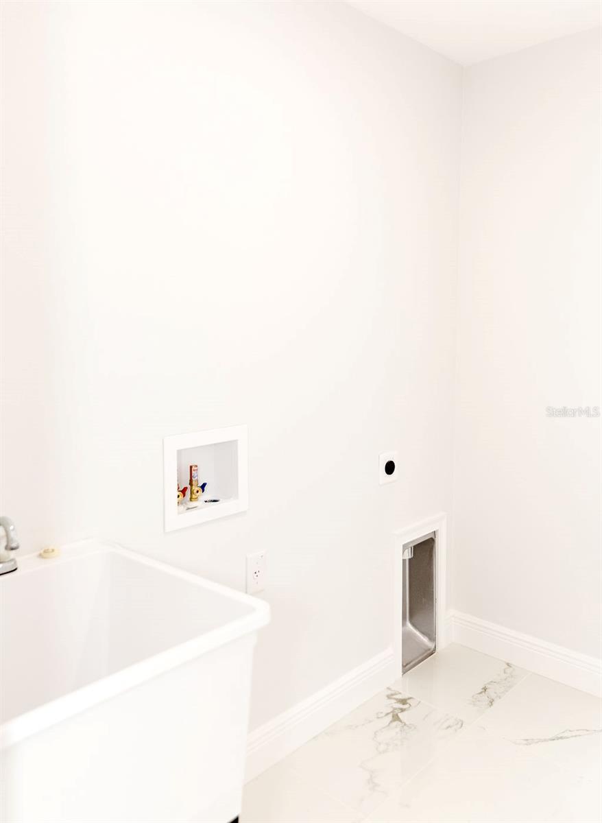 174 SEQUIOA TRL, OCKLAWAHA, FL, 32179