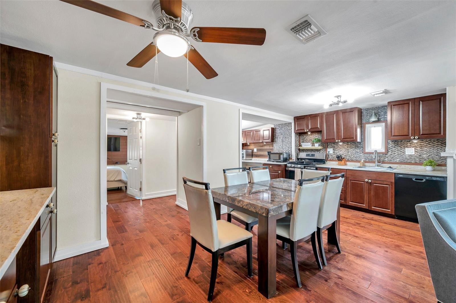 1111 32ND ST N, ST PETERSBURG, FL, 33713