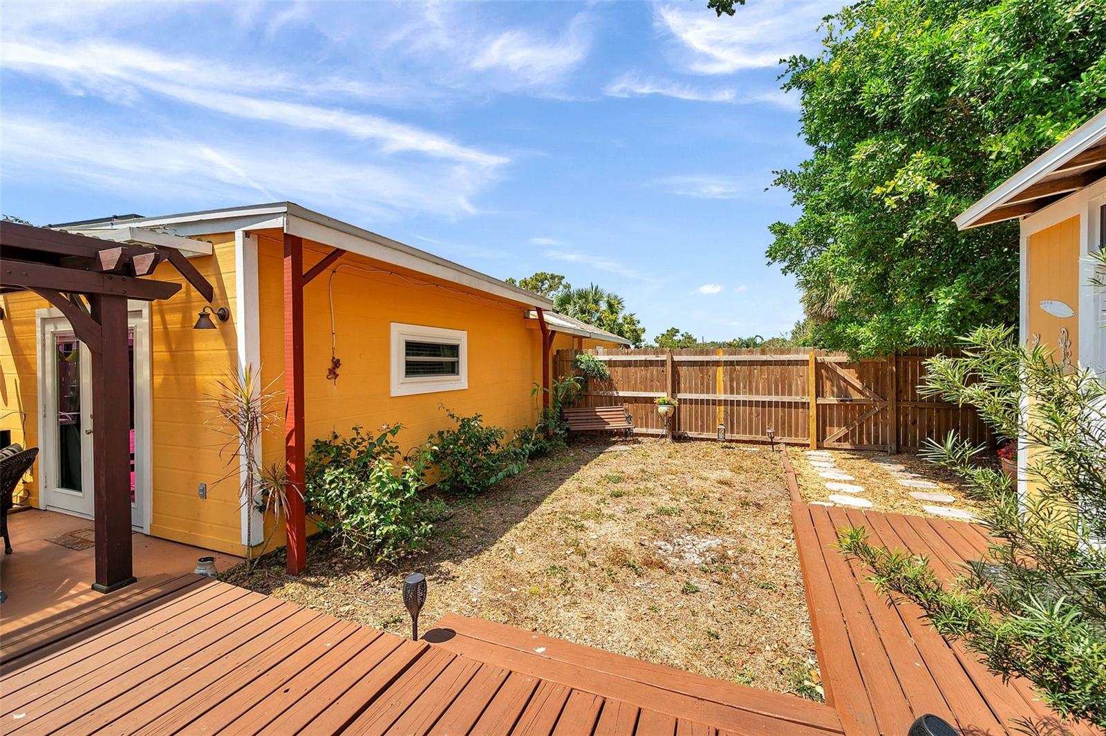 1111 32ND ST N, ST PETERSBURG, FL, 33713