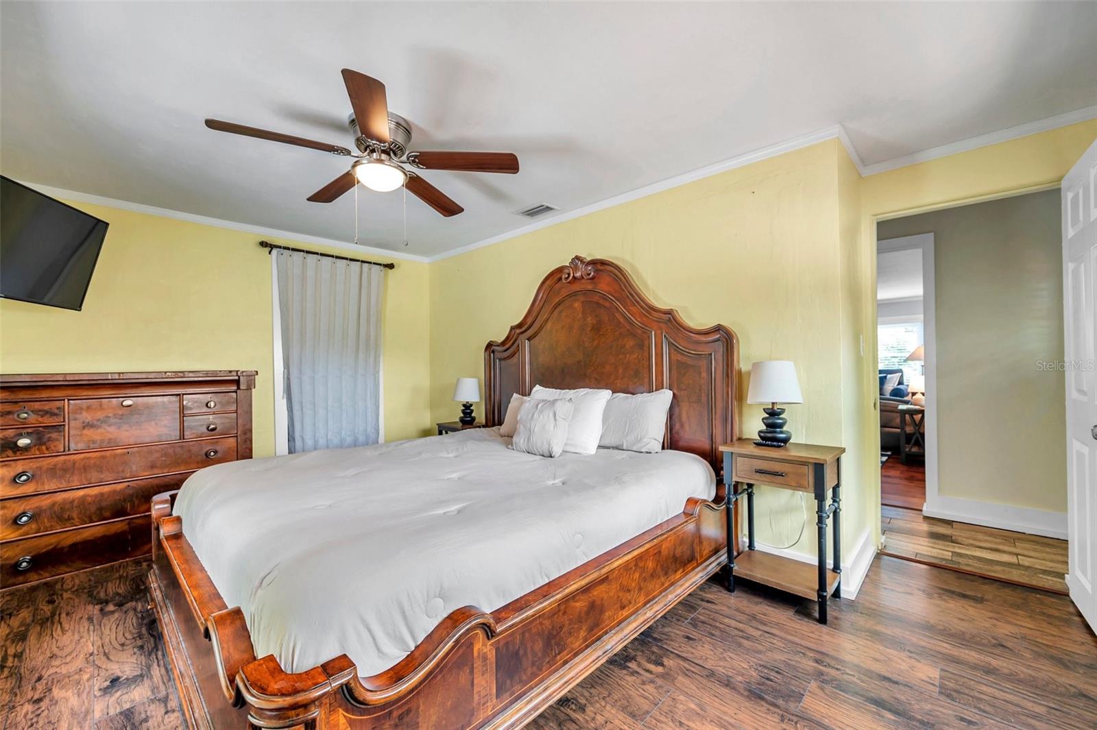 1111 32ND ST N, ST PETERSBURG, FL, 33713