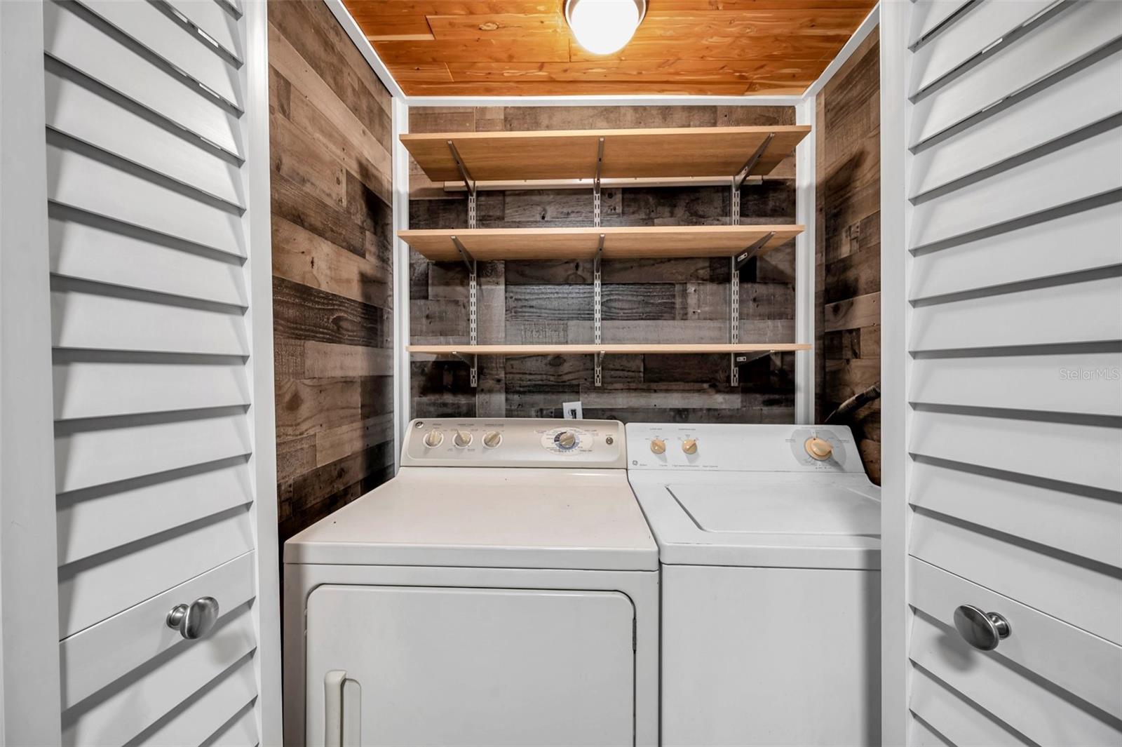 1111 32ND ST N, ST PETERSBURG, FL, 33713