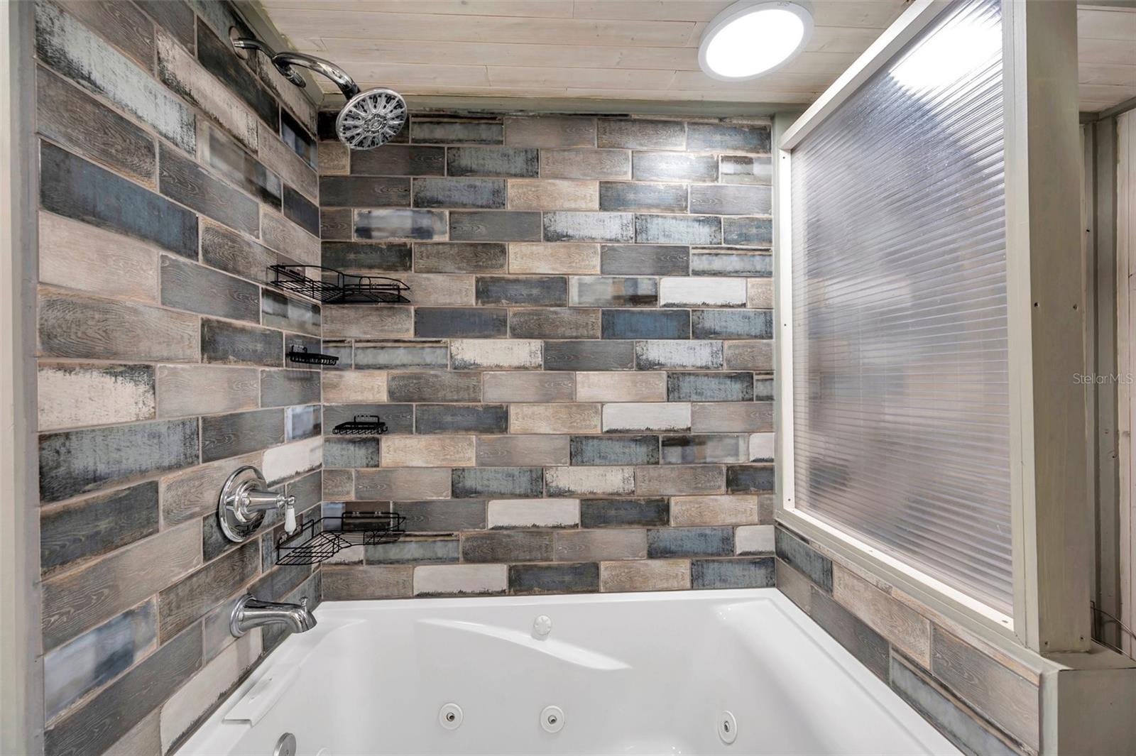 1111 32ND ST N, ST PETERSBURG, FL, 33713