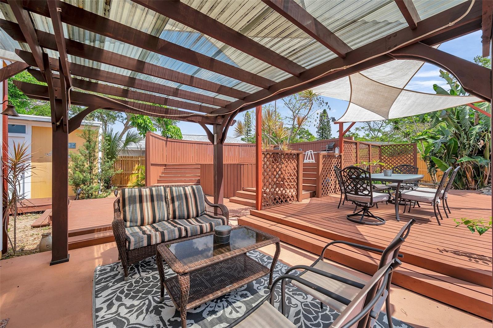 1111 32ND ST N, ST PETERSBURG, FL, 33713