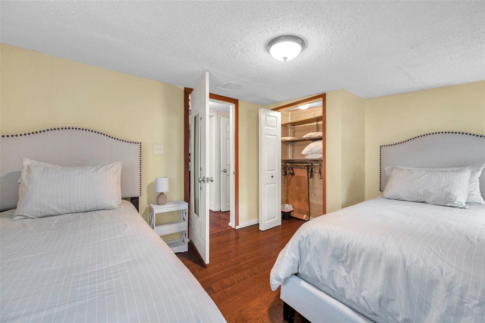 1111 32ND ST N, ST PETERSBURG, FL, 33713