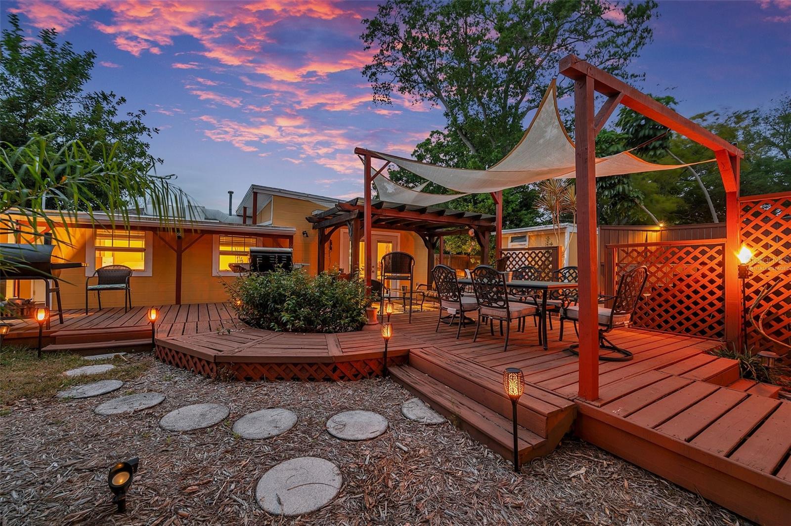 1111 32ND ST N, ST PETERSBURG, FL, 33713