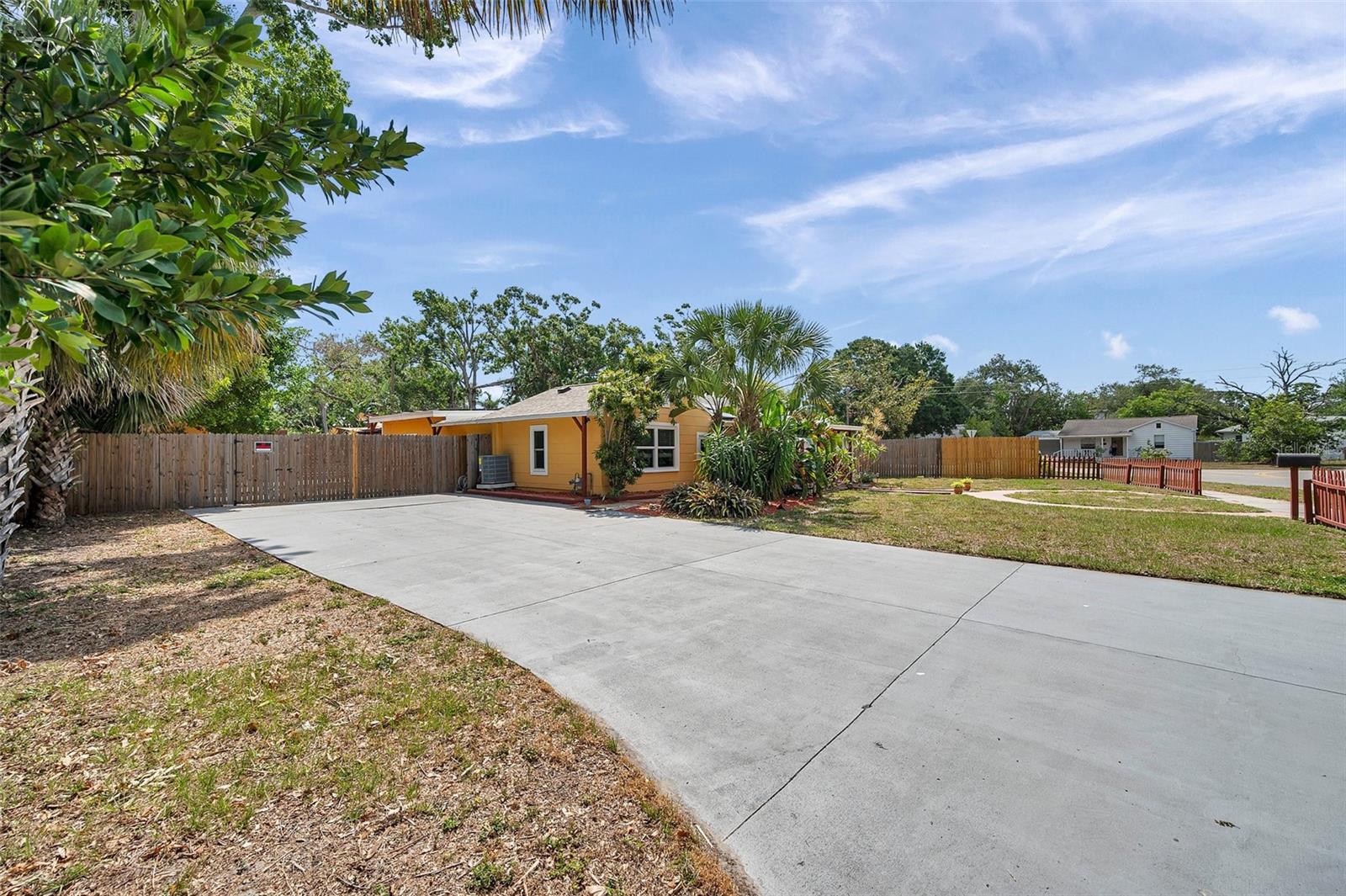 1111 32ND ST N, ST PETERSBURG, FL, 33713