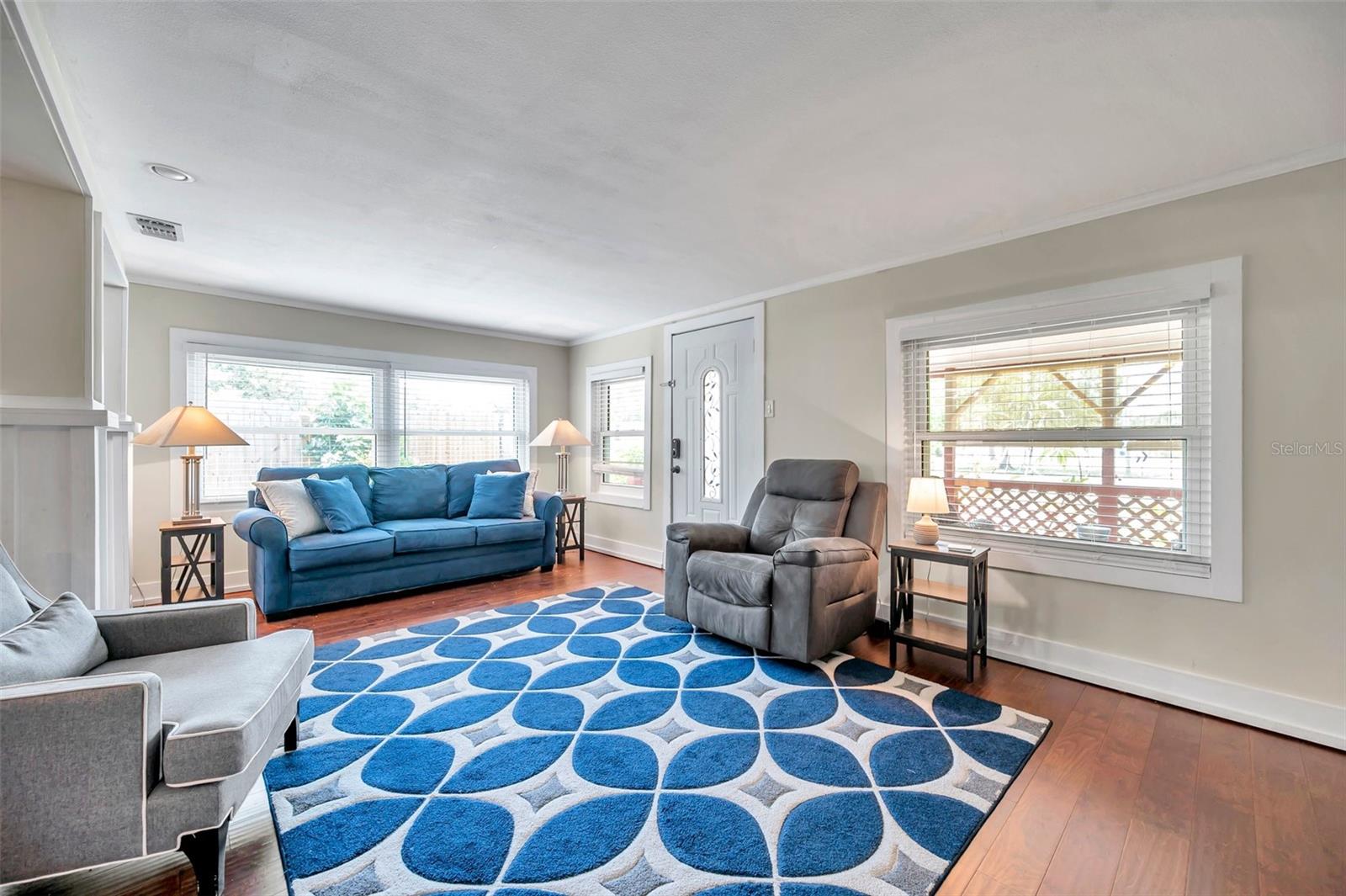 1111 32ND ST N, ST PETERSBURG, FL, 33713