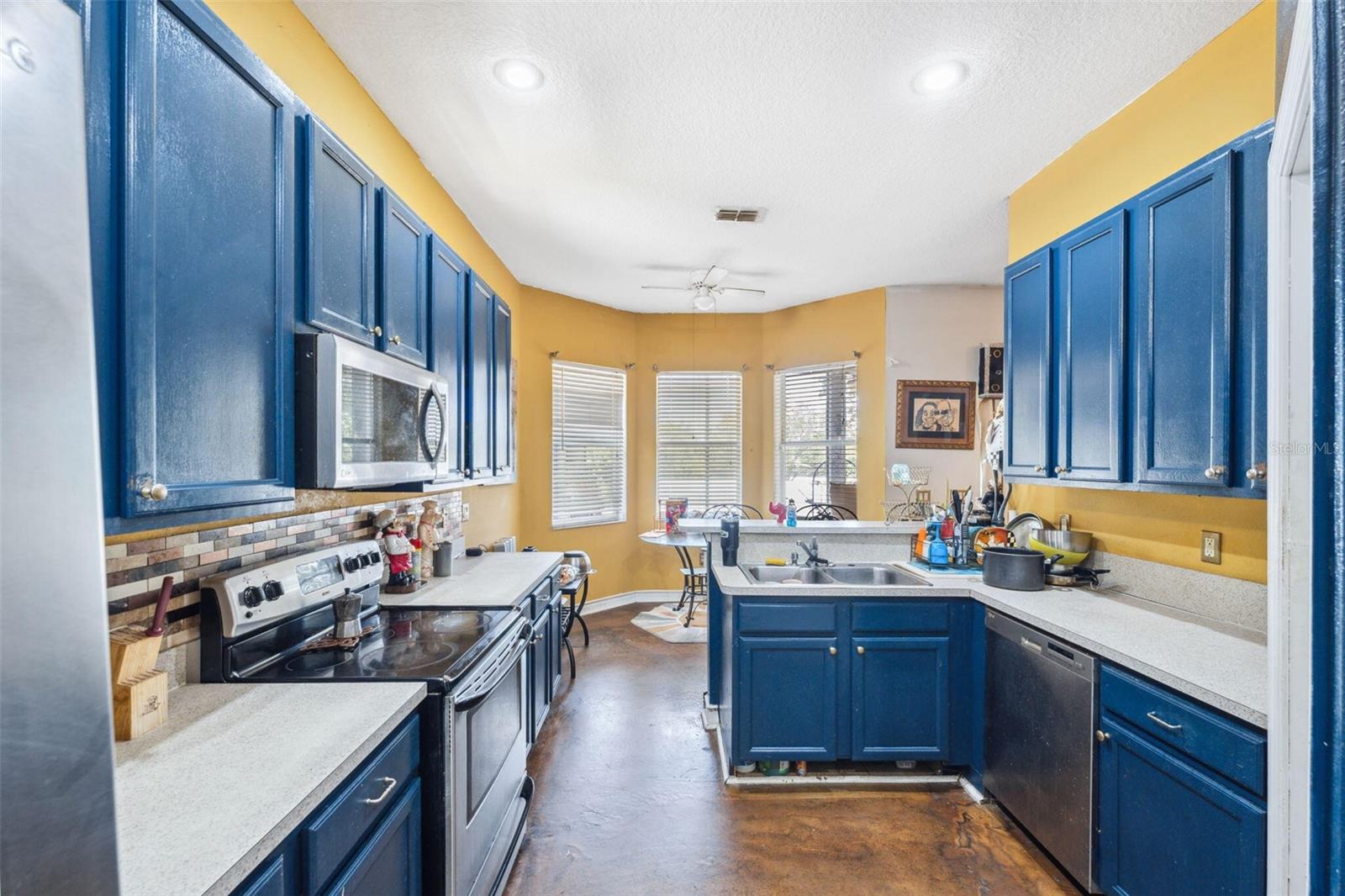 37110 HIGHLAND BLUFF CIR, DADE CITY, FL, 33523