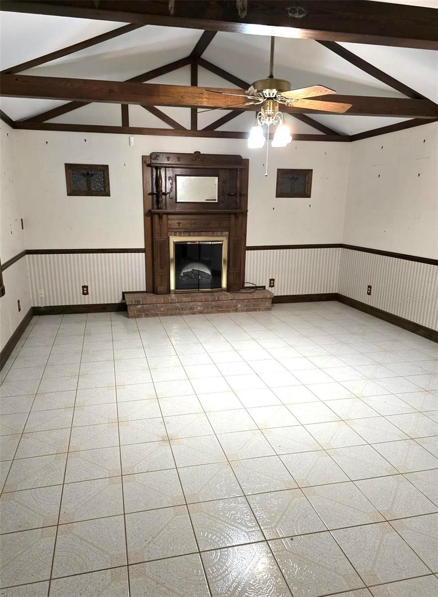 8641 MAY CIR, TAMPA, FL, 33614