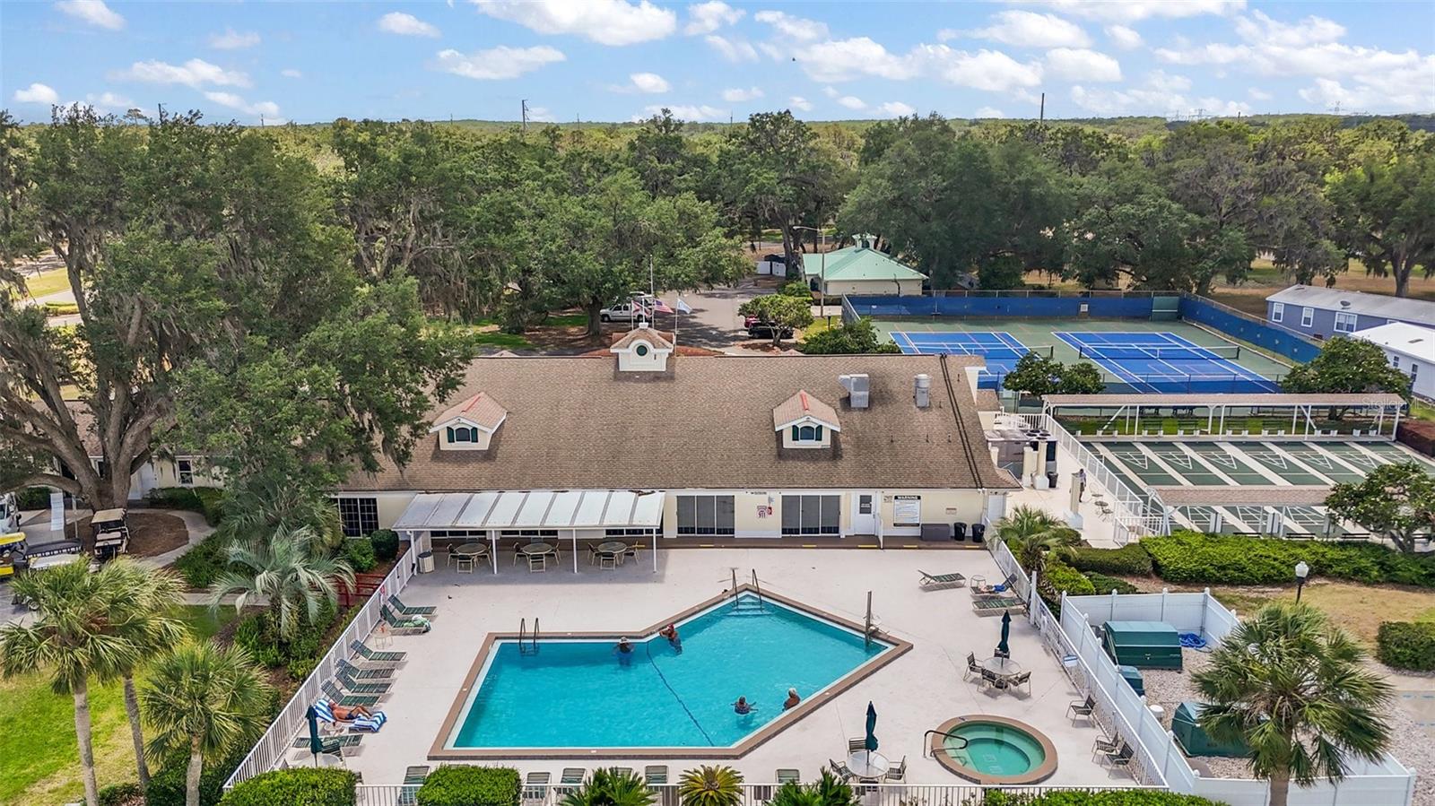 705 GRAND VISTA TRL, LEESBURG, FL, 34748