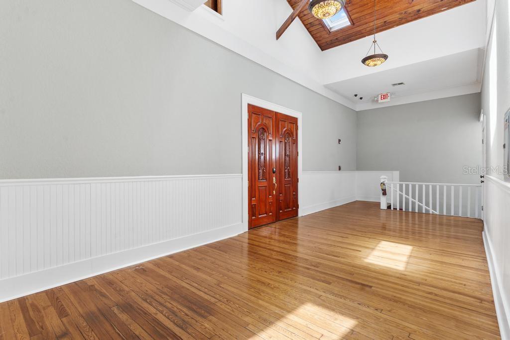 128 E MAGNOLIA AVE, EUSTIS, FL, 32726