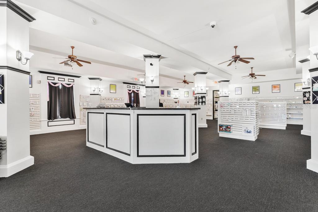 128 E MAGNOLIA AVE, EUSTIS, FL, 32726
