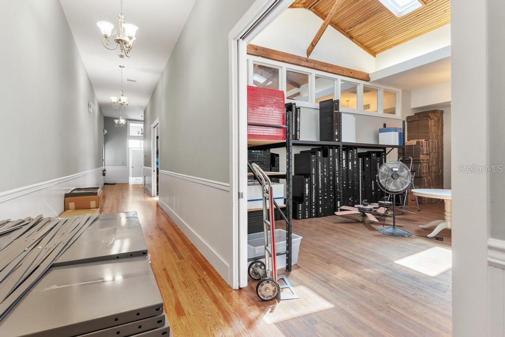 128 E MAGNOLIA AVE, EUSTIS, FL, 32726