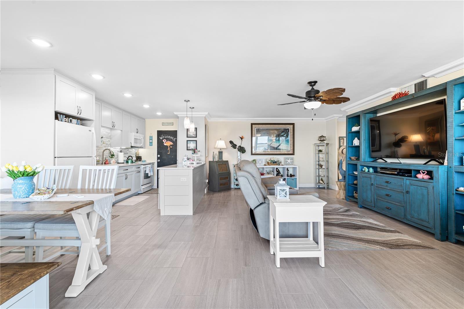 7200 SUNSHINE SKYWAY LN S #4B, ST PETERSBURG, FL, 33711