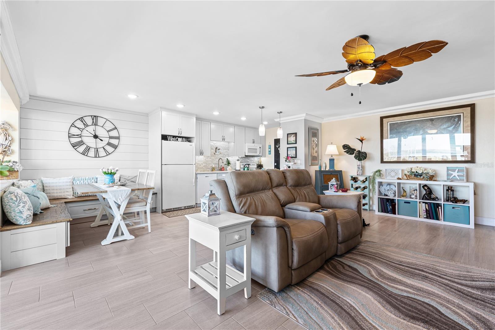 7200 SUNSHINE SKYWAY LN S #4B, ST PETERSBURG, FL, 33711