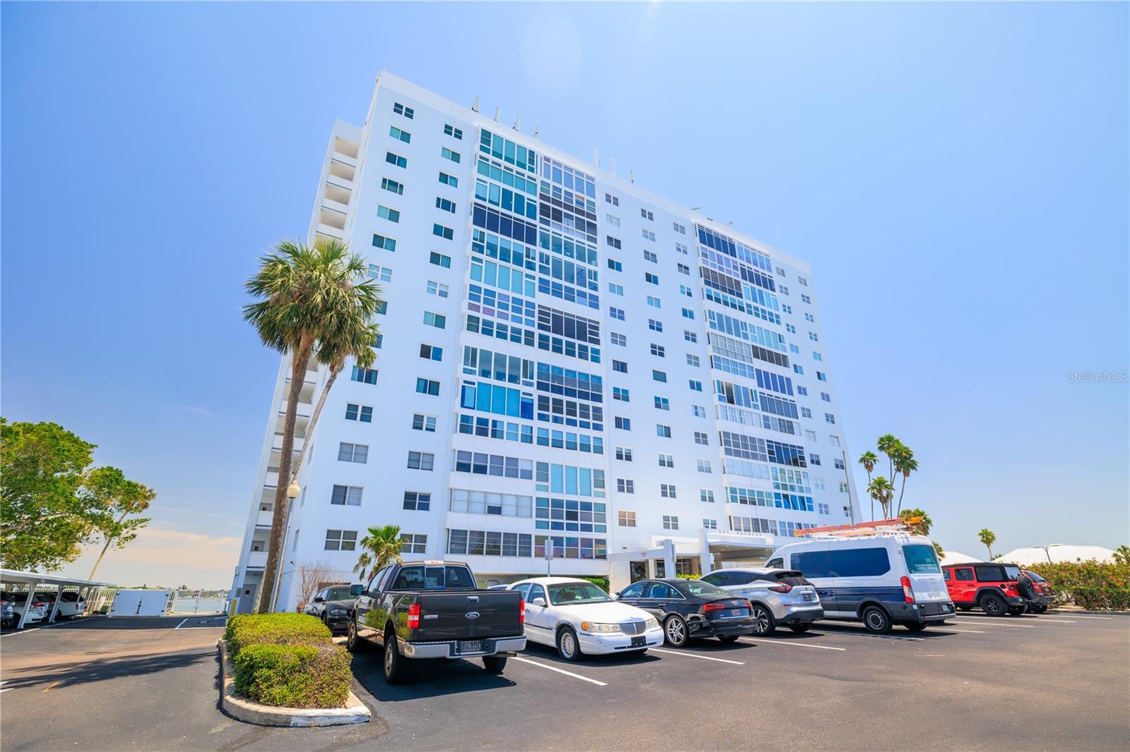 7200 SUNSHINE SKYWAY LN S #4B, ST PETERSBURG, FL, 33711