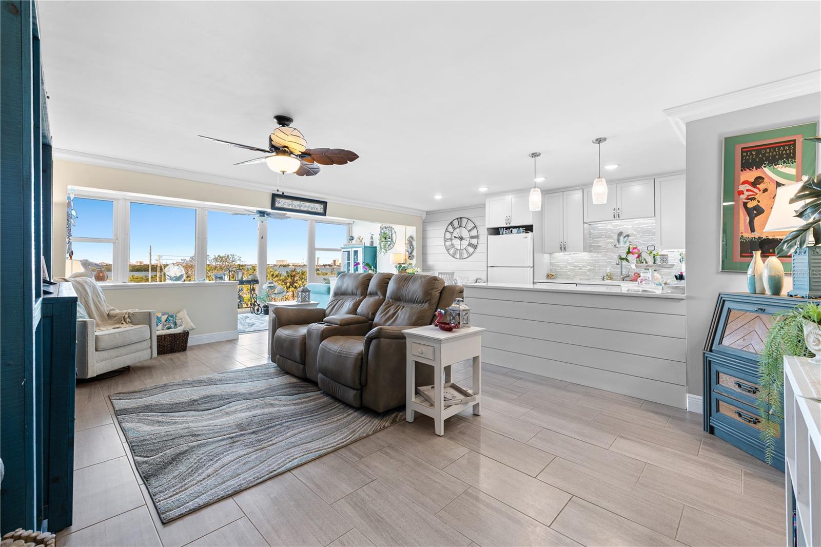 7200 SUNSHINE SKYWAY LN S #4B, ST PETERSBURG, FL, 33711