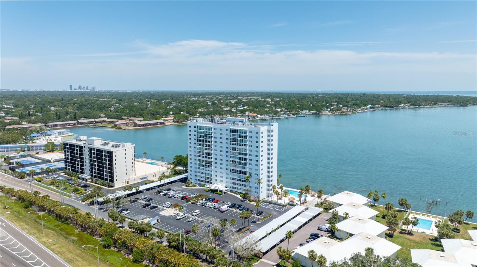 7200 SUNSHINE SKYWAY LN S #4B, ST PETERSBURG, FL, 33711