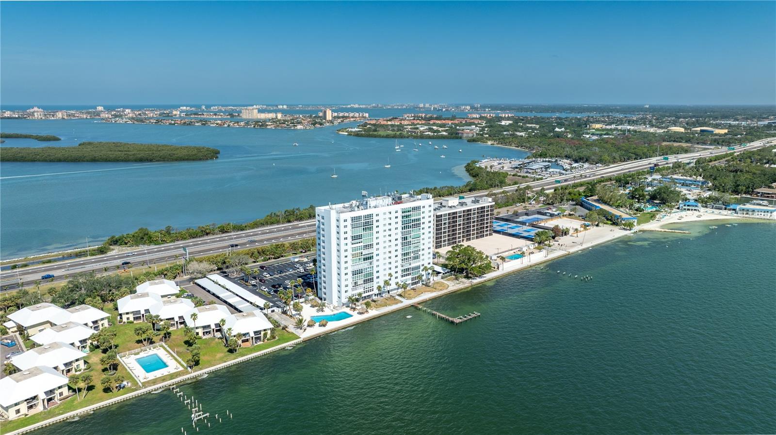 7200 SUNSHINE SKYWAY LN S #4B, ST PETERSBURG, FL, 33711