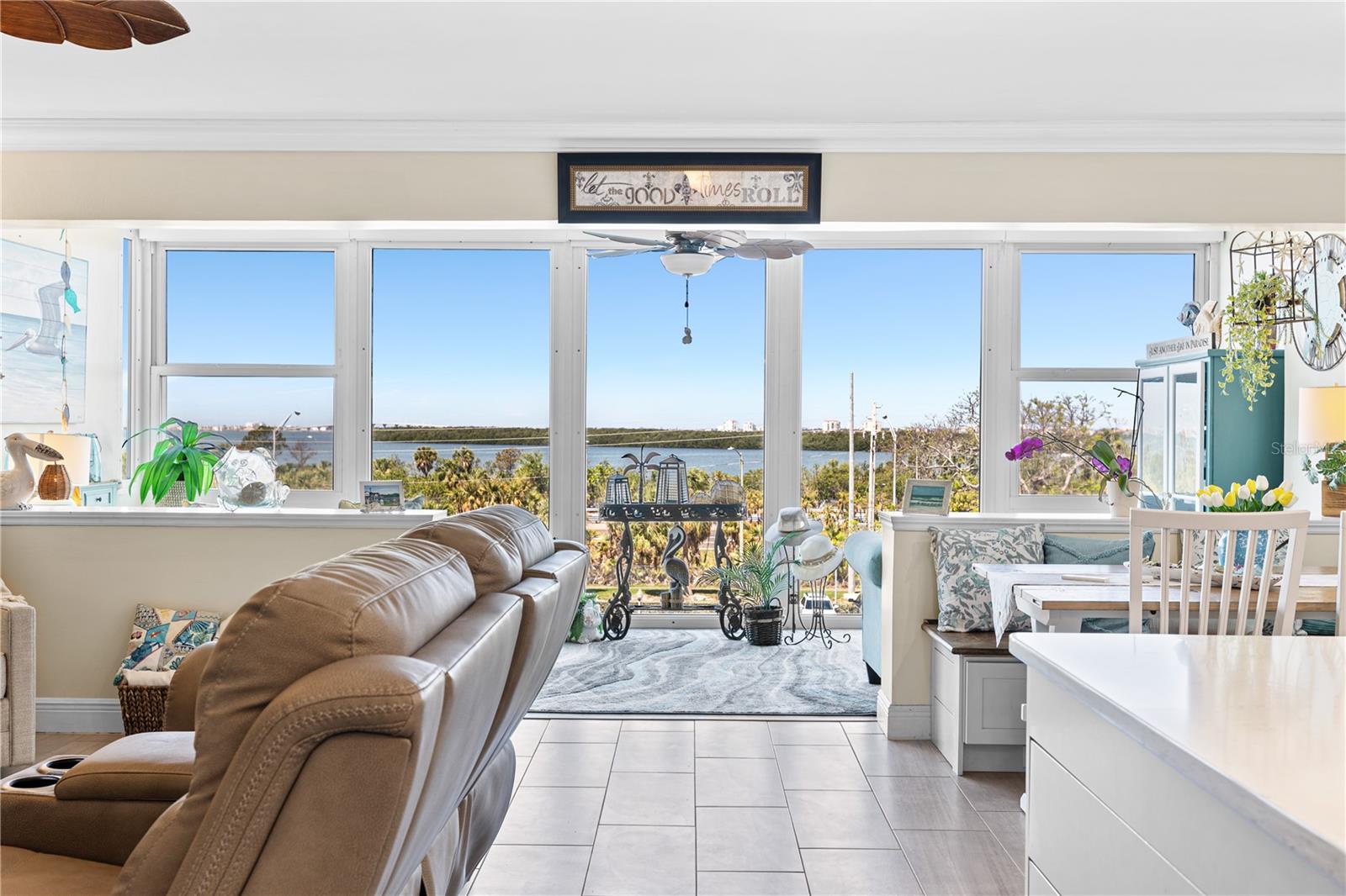 7200 SUNSHINE SKYWAY LN S #4B, ST PETERSBURG, FL, 33711