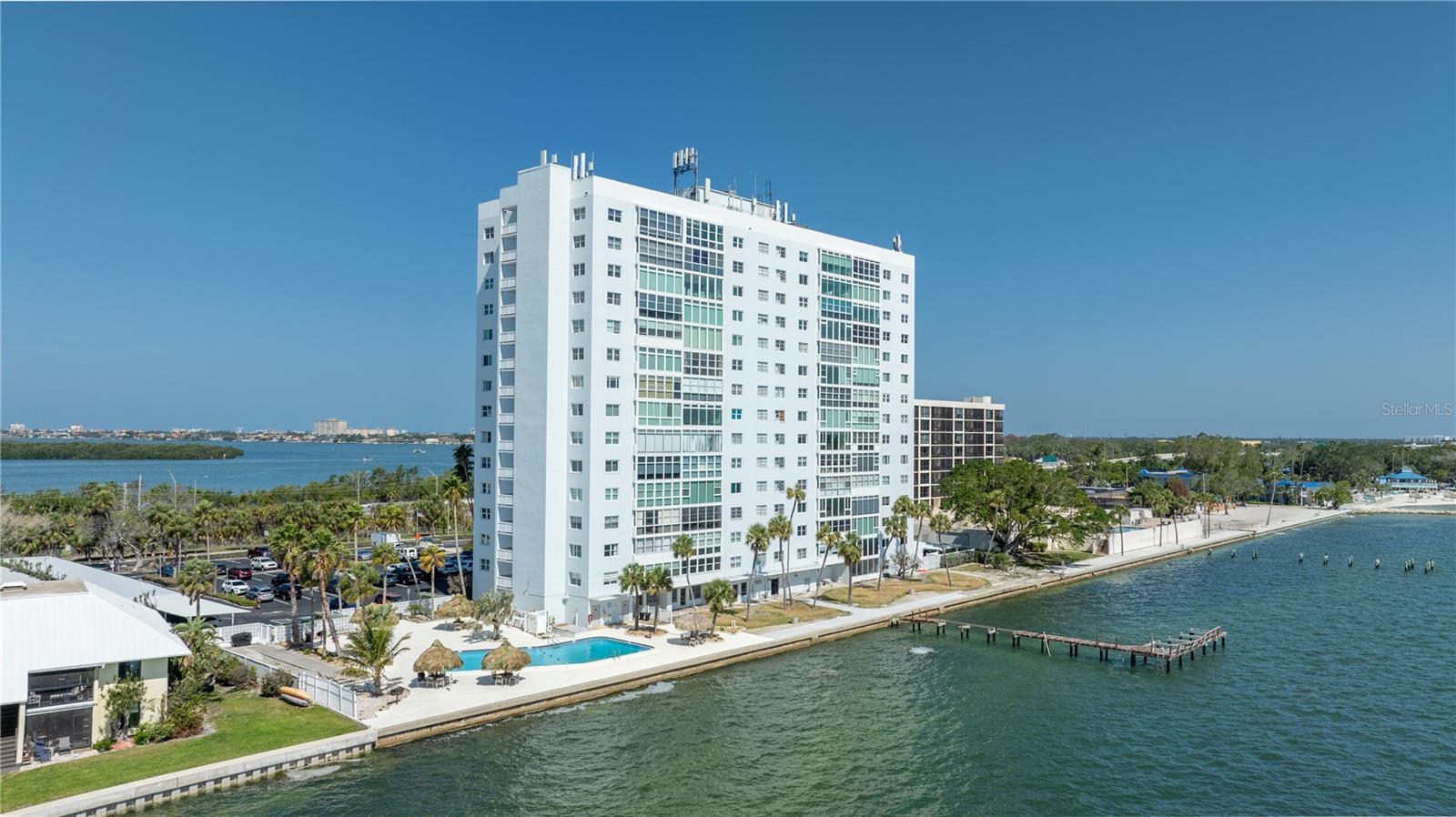 7200 SUNSHINE SKYWAY LN S #4B, ST PETERSBURG, FL, 33711