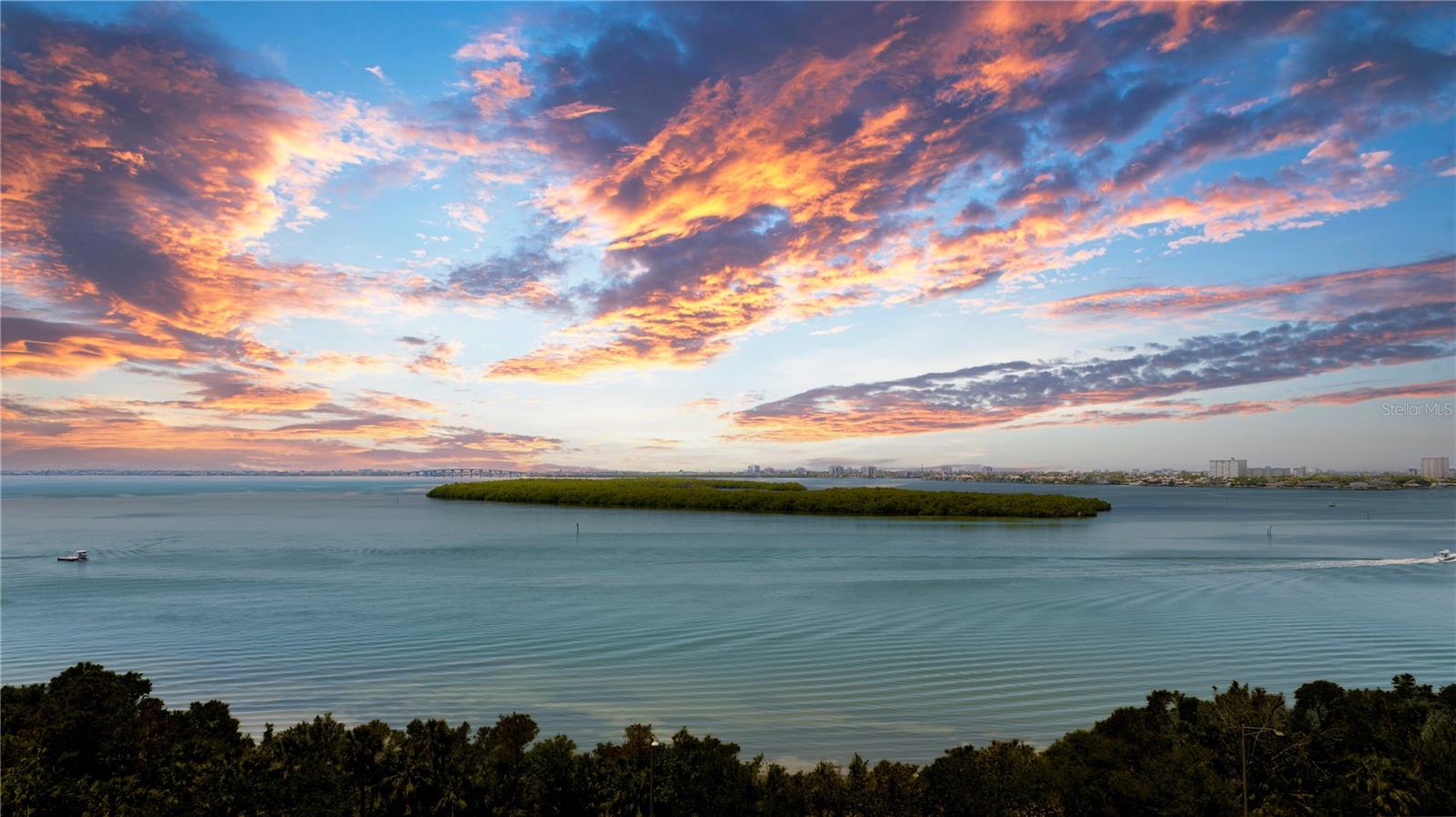 7200 SUNSHINE SKYWAY LN S #4B, ST PETERSBURG, FL, 33711