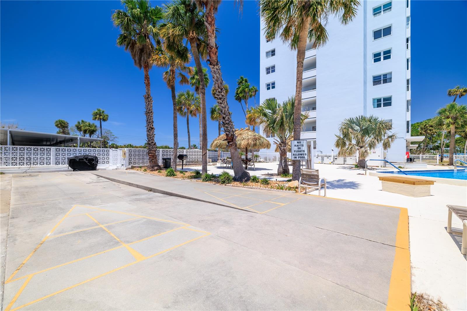 7200 SUNSHINE SKYWAY LN S #4B, ST PETERSBURG, FL, 33711