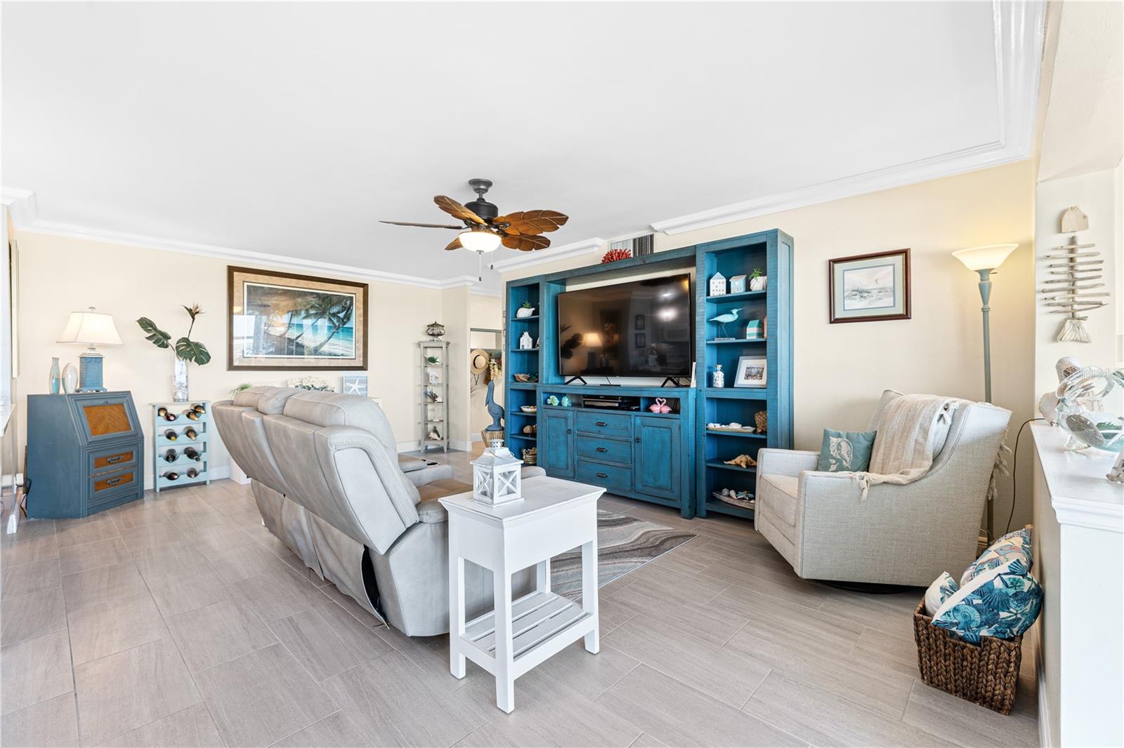 7200 SUNSHINE SKYWAY LN S #4B, ST PETERSBURG, FL, 33711